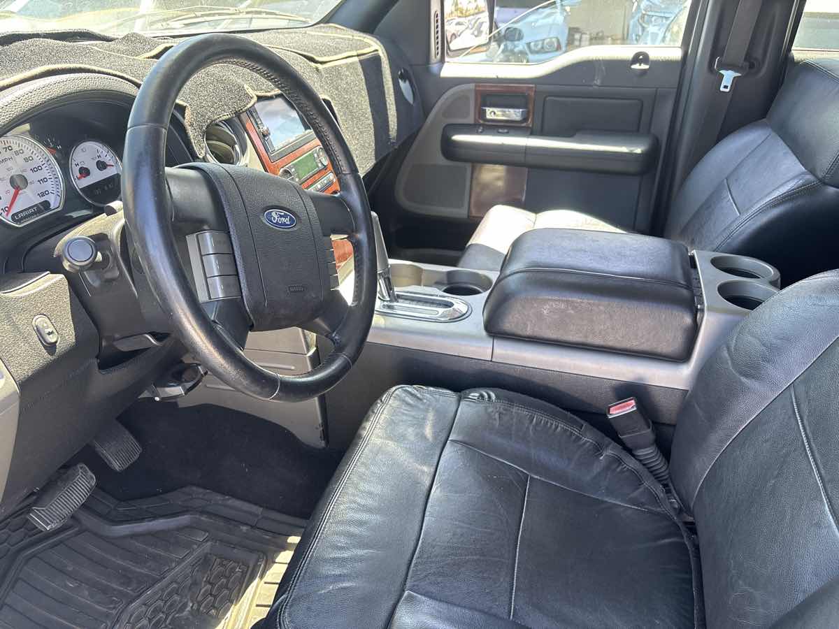 2005 Ford F-150 XLT photo 3
