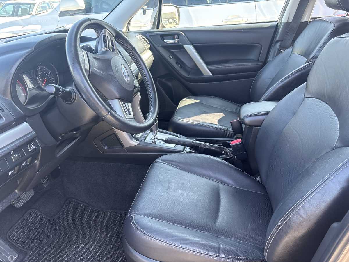 2014 Subaru Forester 2.5i Limited photo 7