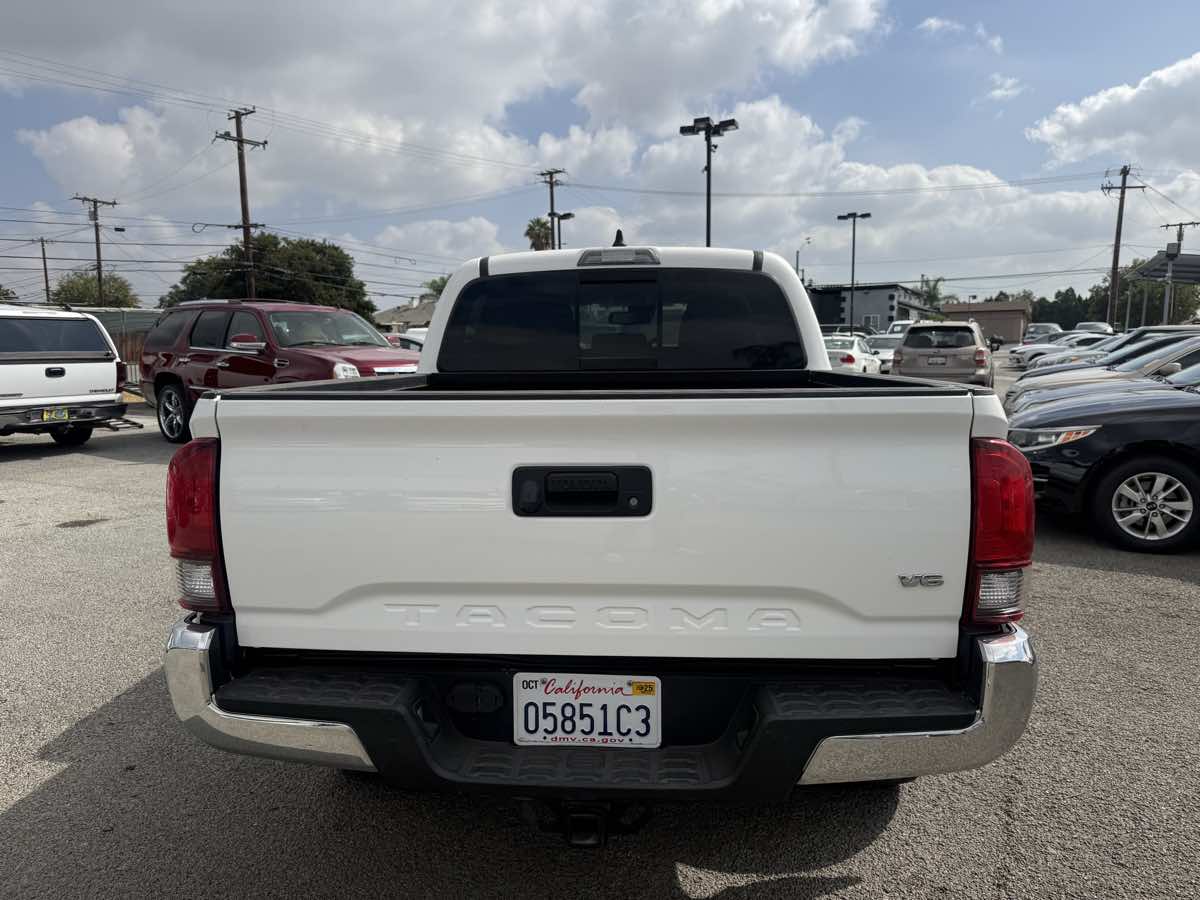2021 Toyota Tacoma SR5 Double Cab V6 photo 3