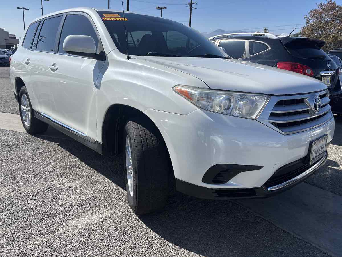 2012 Toyota Highlander Base Hybrid photo 3