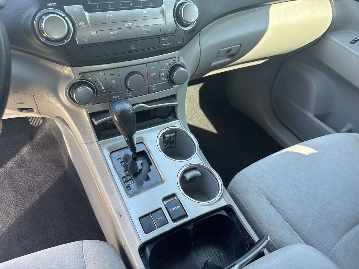 2012 Toyota Highlander Base Hybrid photo 9