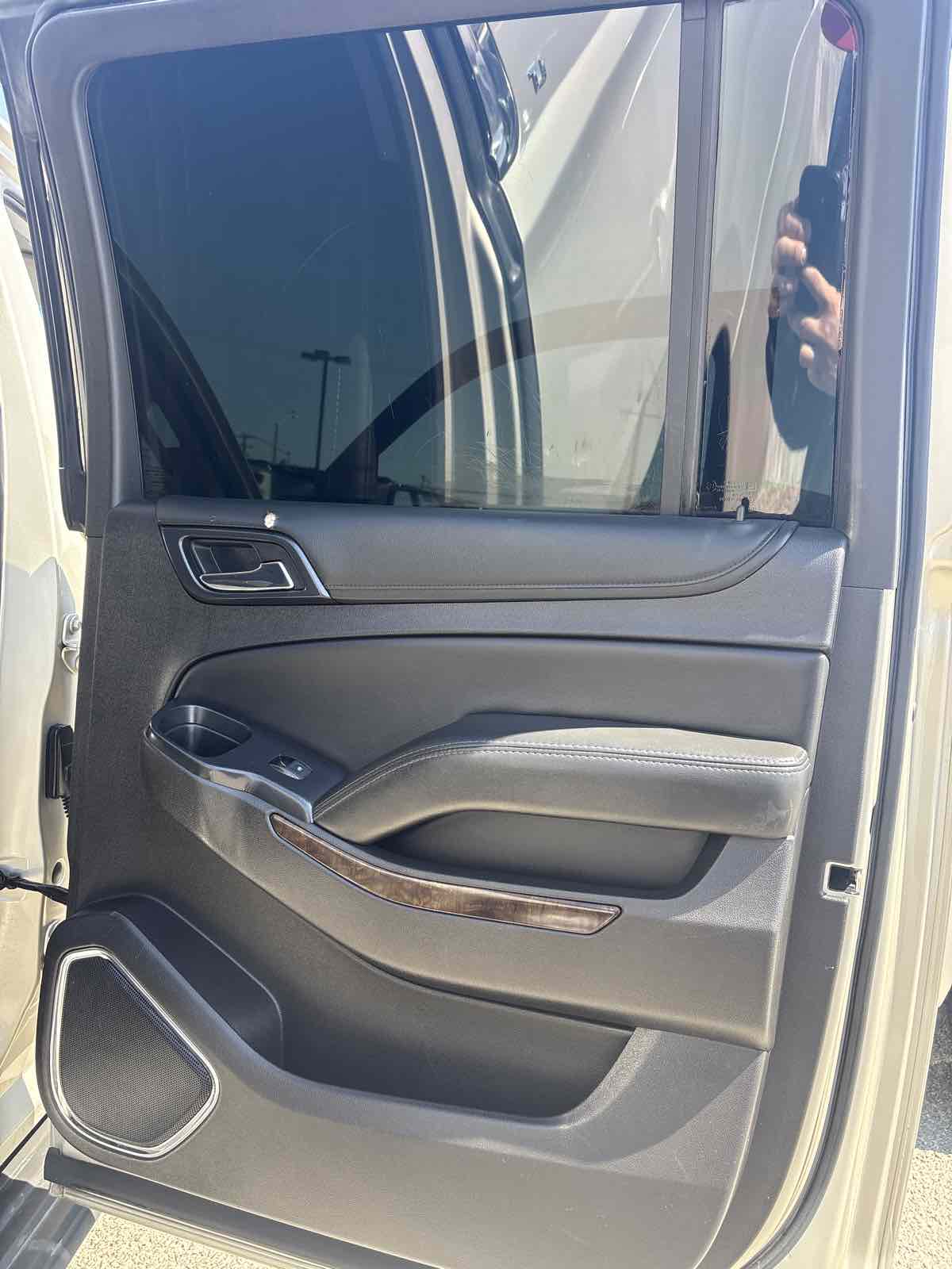 2017 Chevrolet Suburban LT photo 15