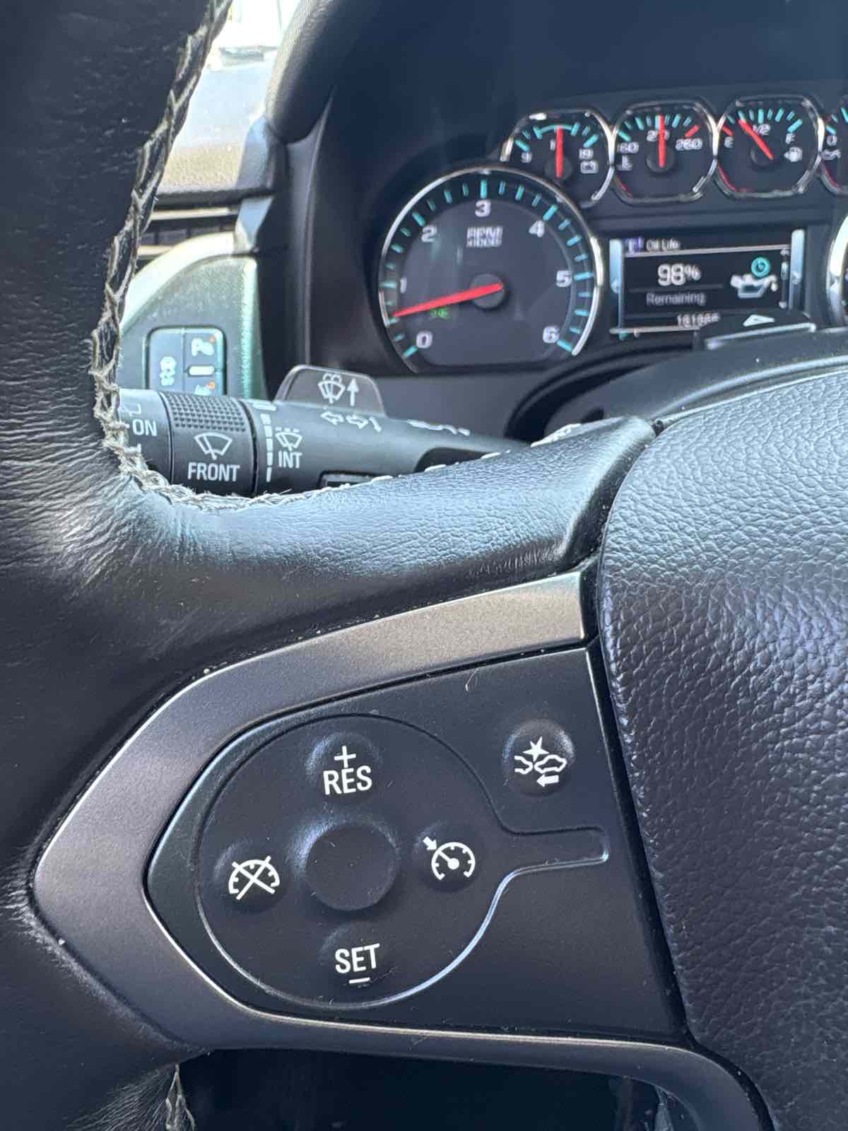 2017 Chevrolet Suburban LT photo 22