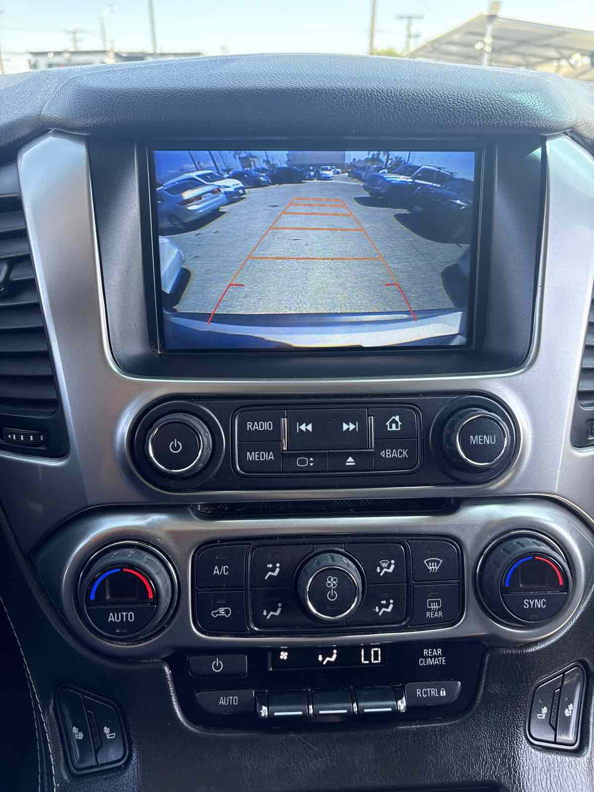 2017 Chevrolet Suburban LT photo 25