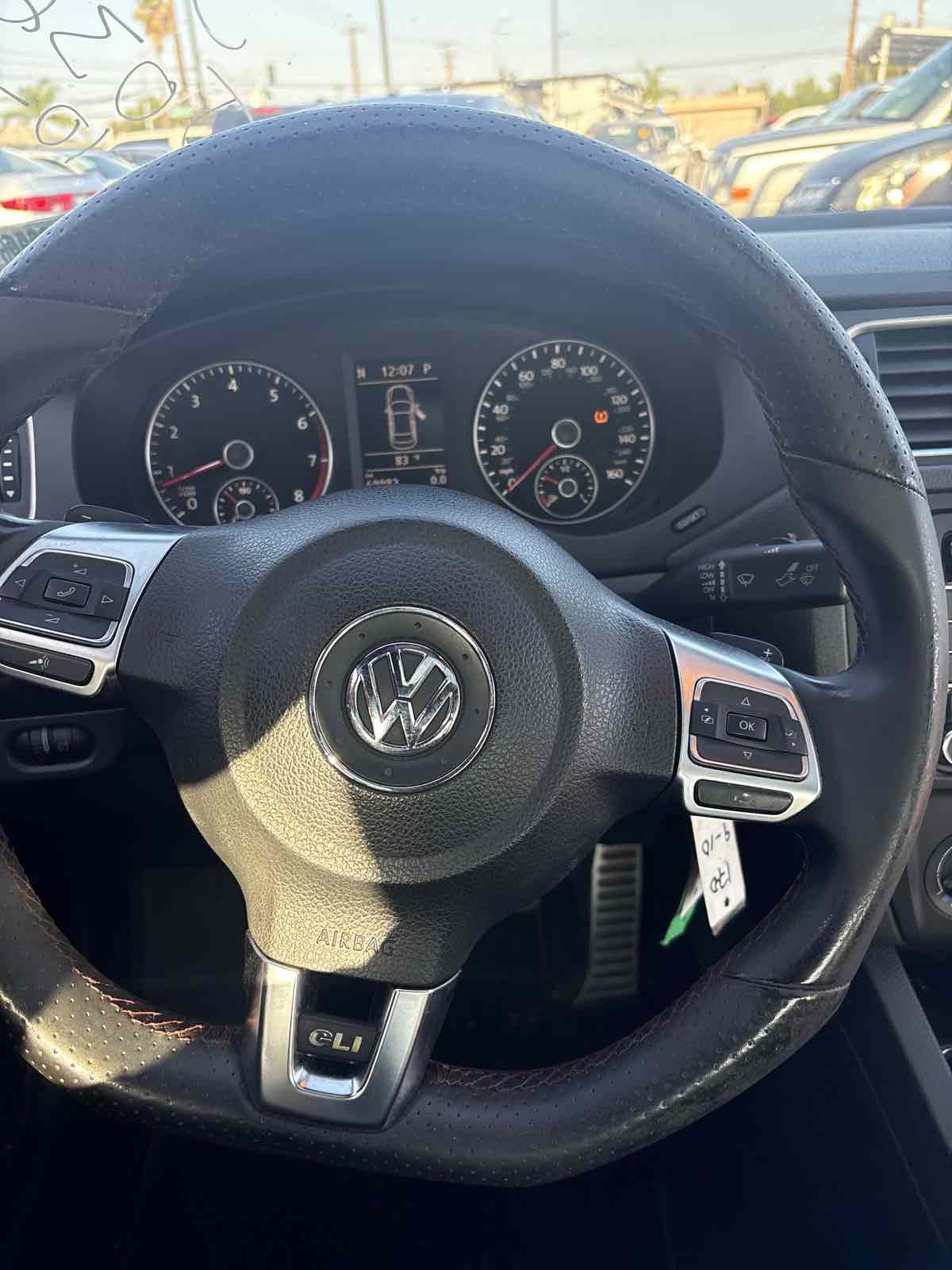 2014 Volkswagen Jetta GLI photo 2