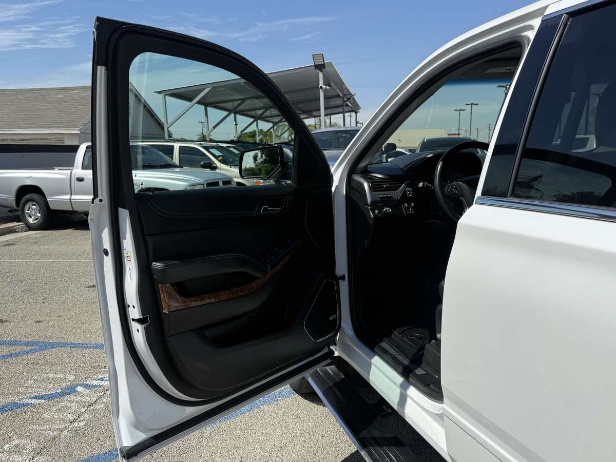 2016 Chevrolet Tahoe LTZ photo 6