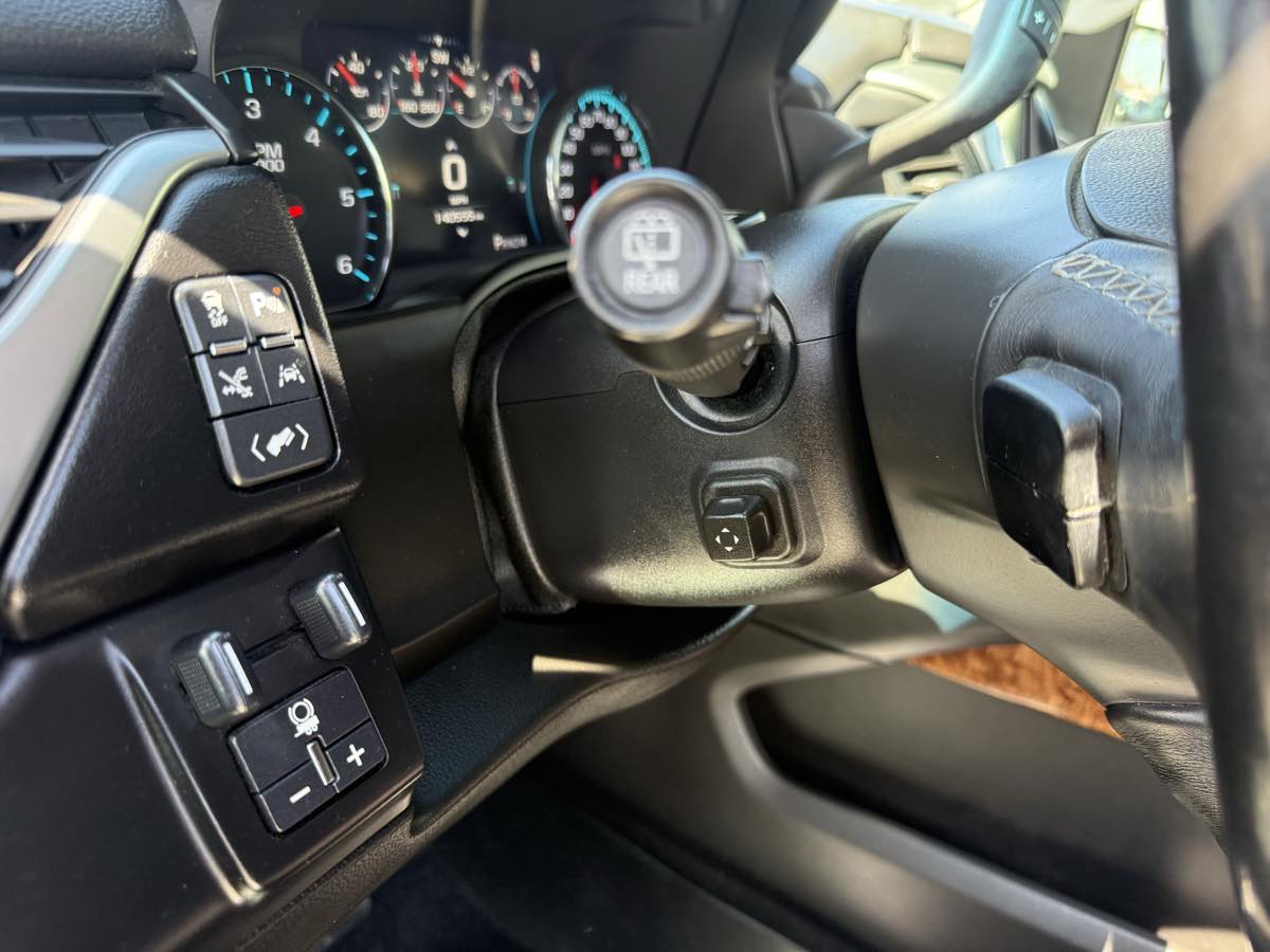2016 Chevrolet Tahoe LTZ photo 15