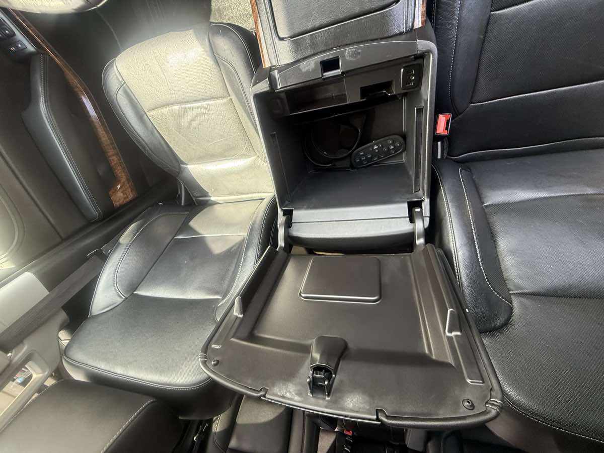 2016 Chevrolet Tahoe LTZ photo 54