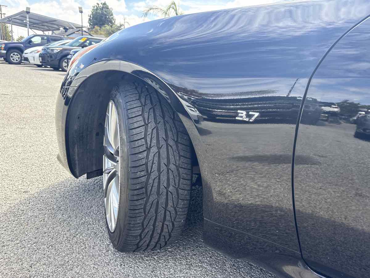 2014 Infiniti Q60 Coupe Journey photo 5