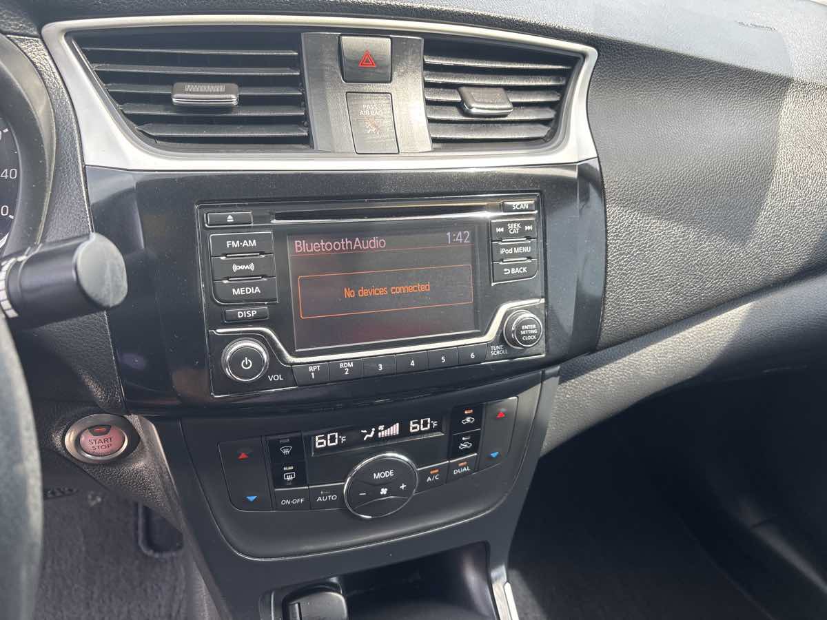 2018 Nissan Sentra SV photo 9