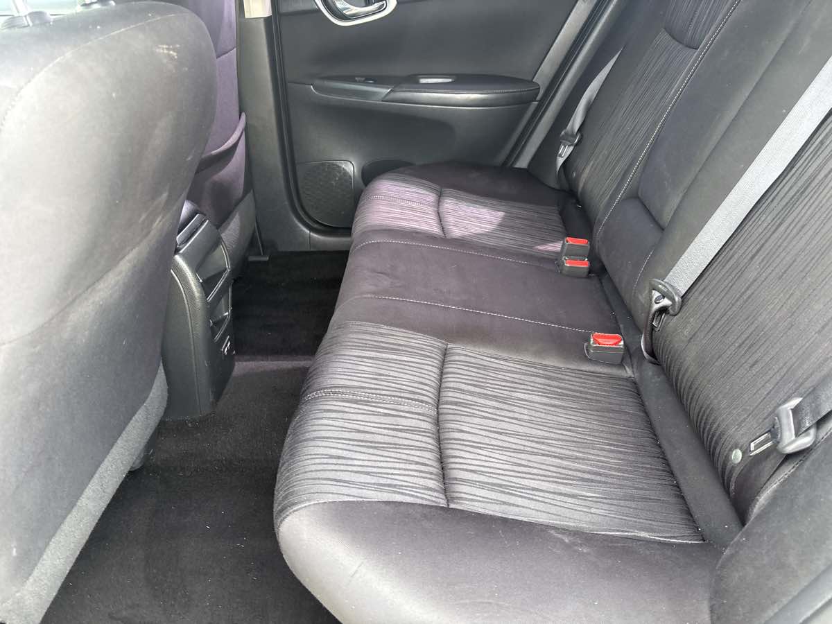 2018 Nissan Sentra SV photo 13