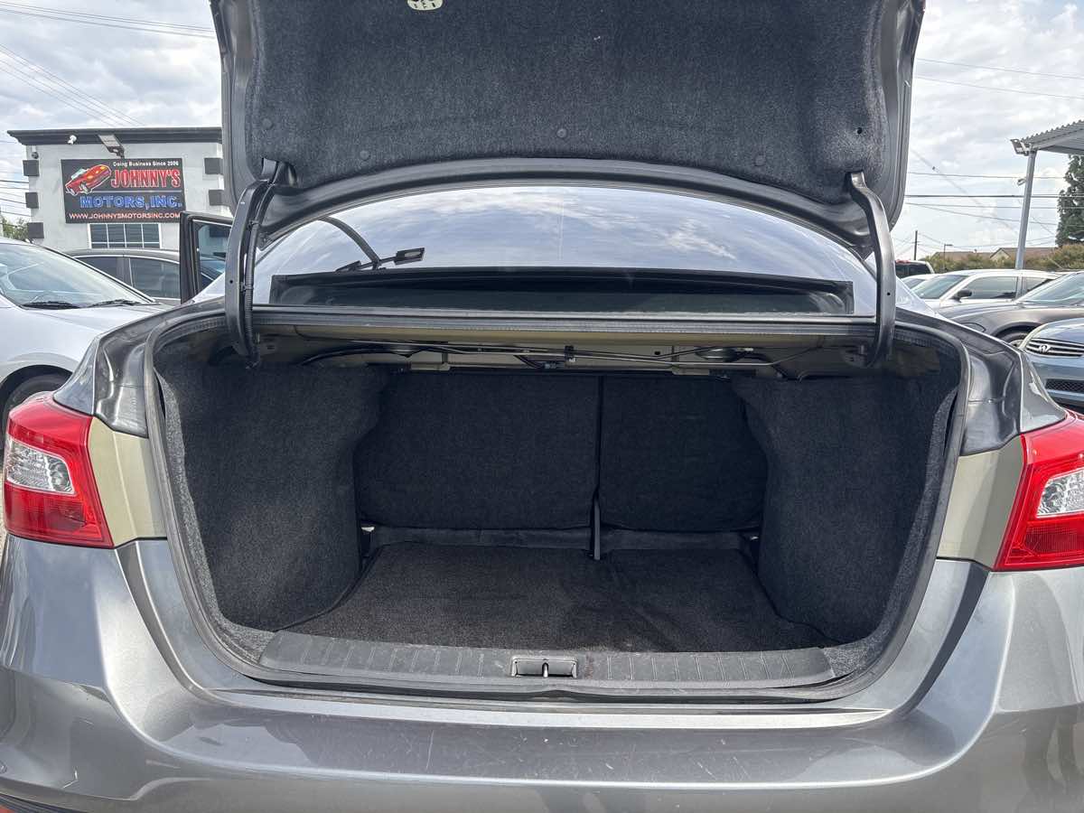 2018 Nissan Sentra SV photo 15