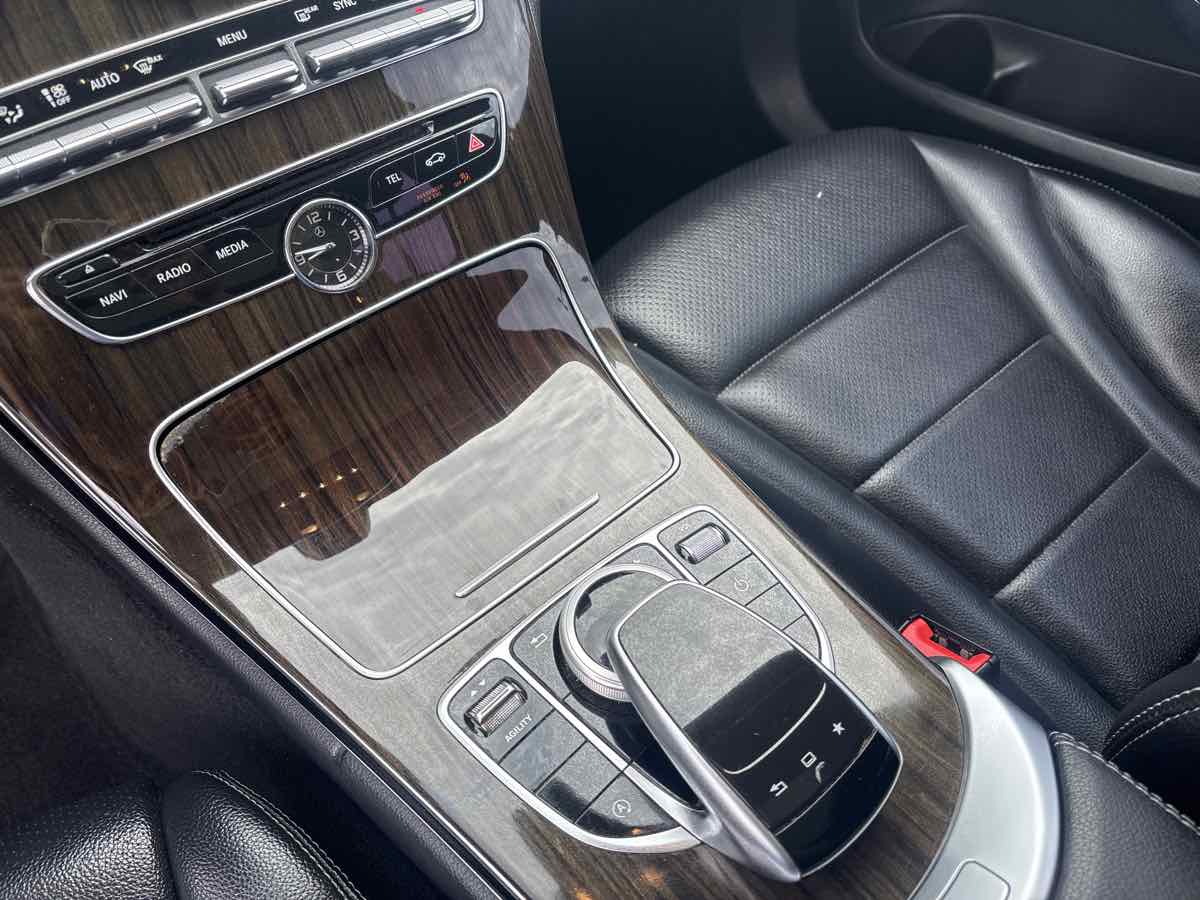 2015 Mercedes Benz C 300 photo 14
