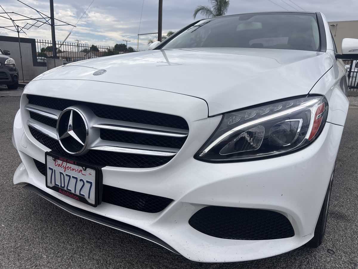 2015 Mercedes Benz C 300 photo 24