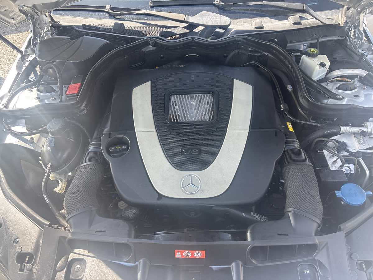 2010 Mercedes Benz C 300 Sport Sedan photo 29