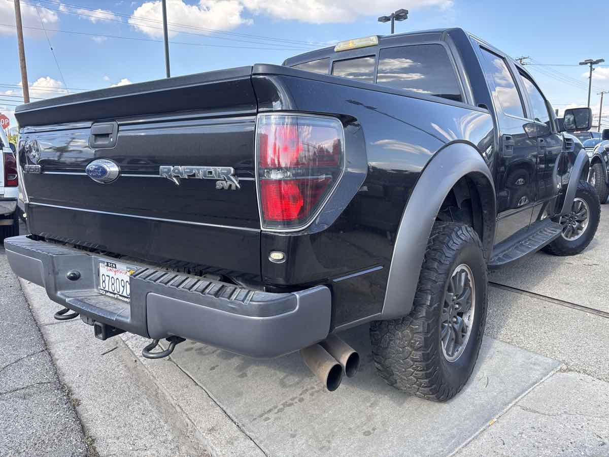 2011 Ford F-150 SVT Raptor photo 3