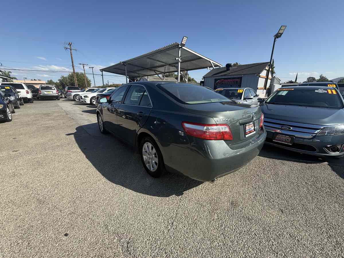 2007 Toyota Camry LE photo 3
