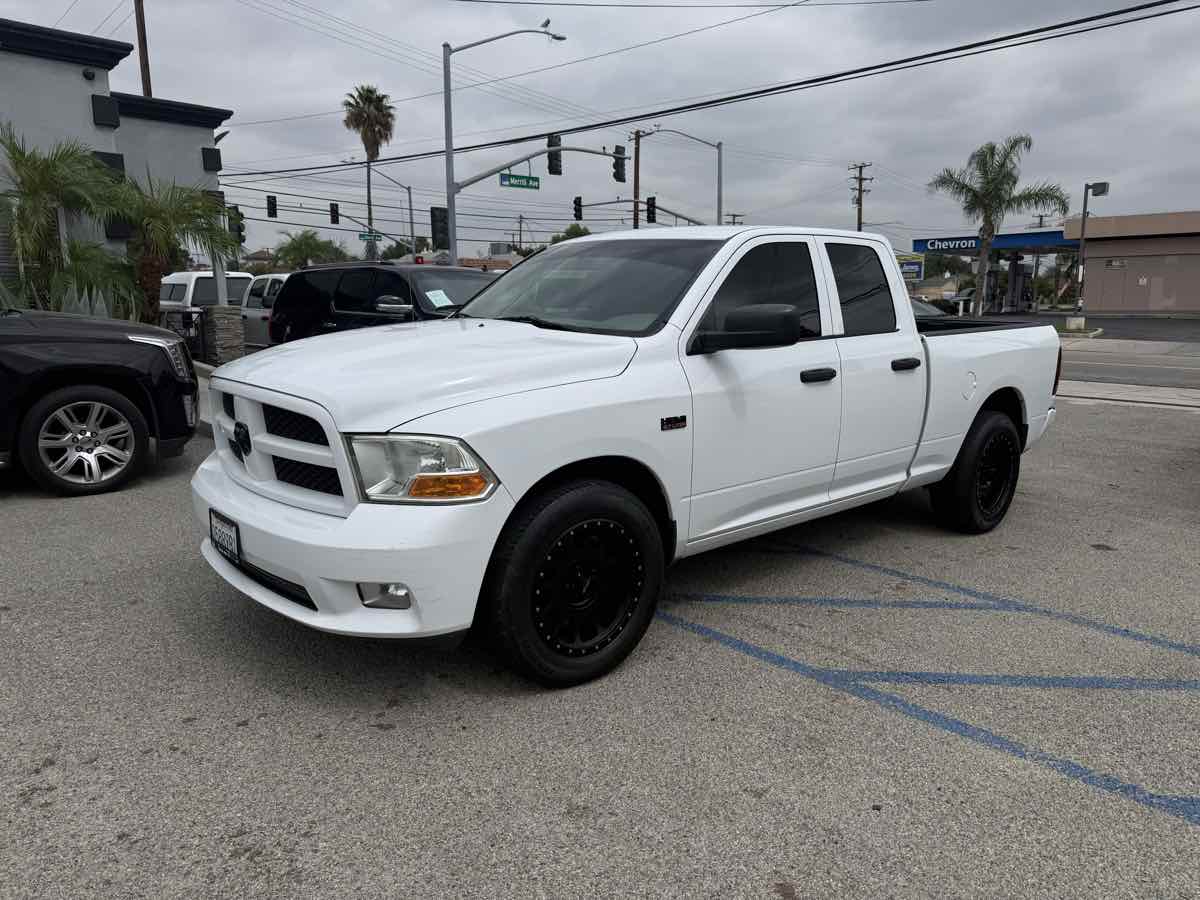 2012 Ram 1500 Express photo 2