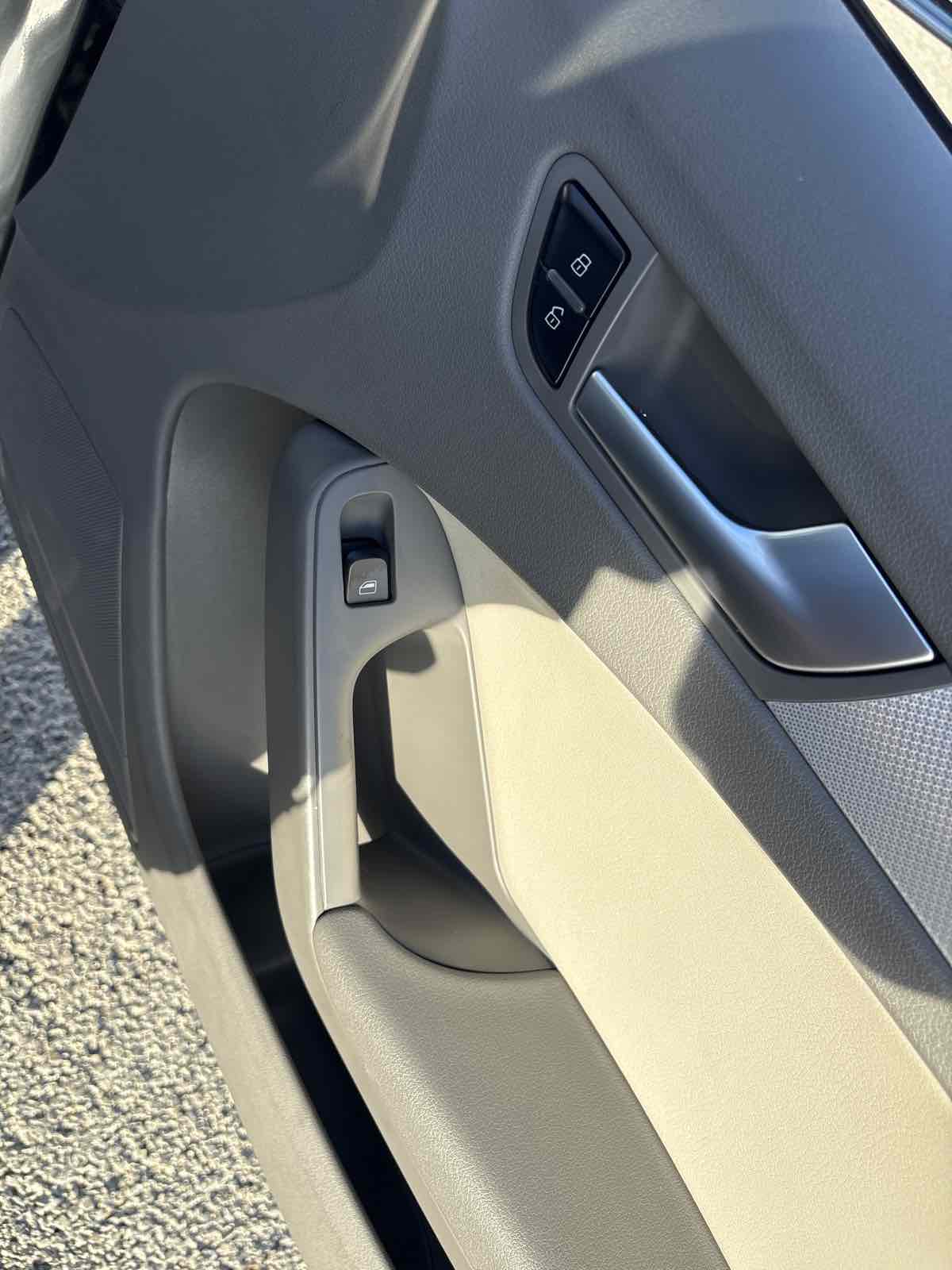 2012 Audi A4 2.0T Premium Plus photo 17