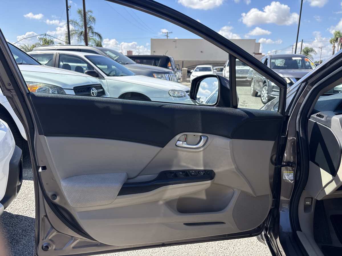2012 Honda Civic LX photo 8