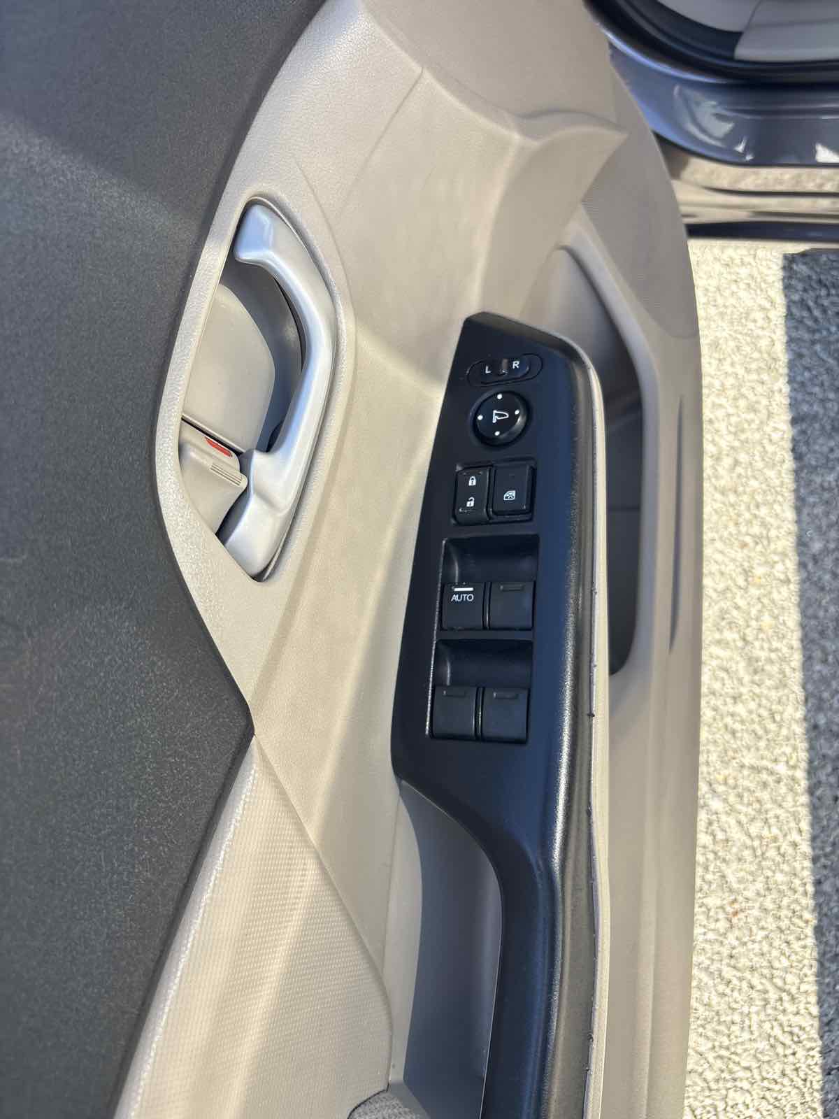 2012 Honda Civic LX photo 9