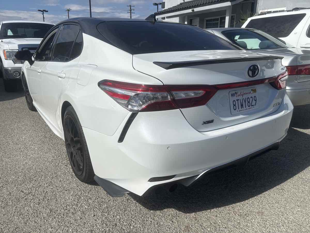 2020 Toyota Camry XSE V6 photo 2