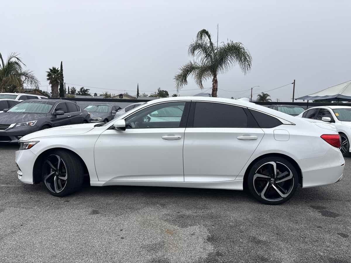 2018 Honda Accord Sport 1.5T photo 2