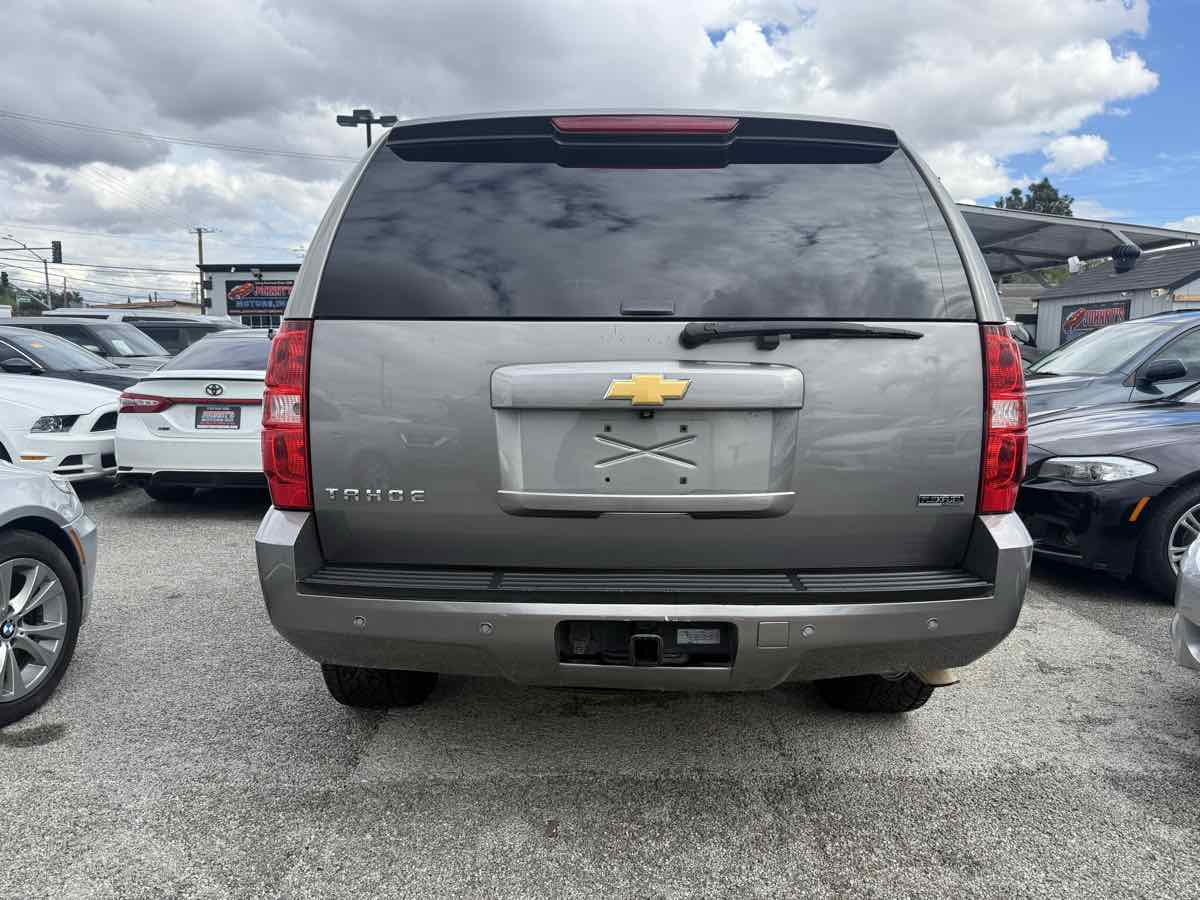 2012 Chevrolet Tahoe LS photo 4