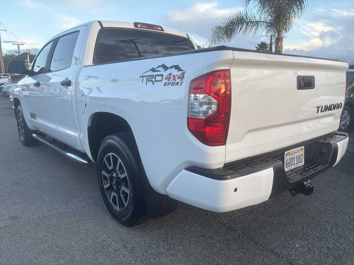 2019 Toyota Tundra SR5 CrewMax photo 2