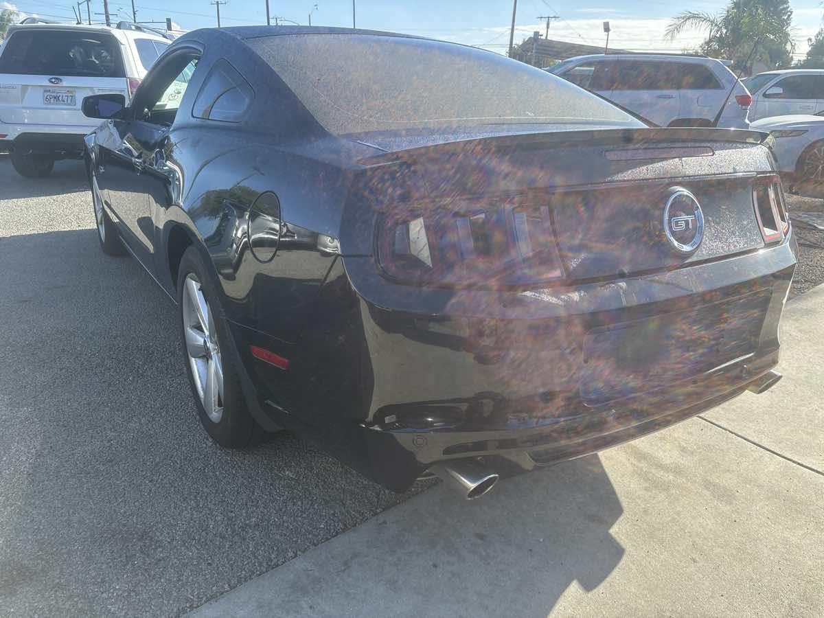 2013 Ford Mustang GT photo 3