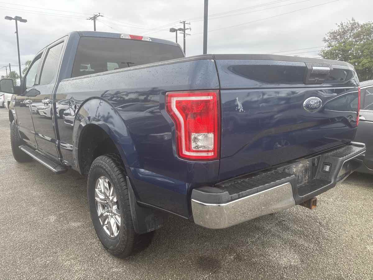 2016 Ford F-150 XLT photo 2