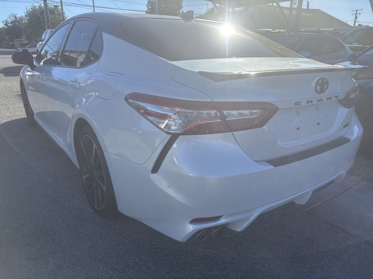 2020 Toyota Camry XSE photo 2