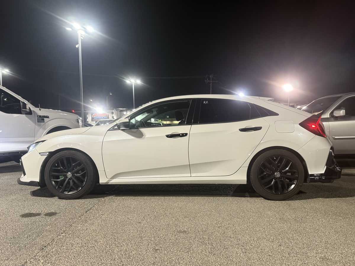 2020 Honda Civic Hatchback LX photo 2