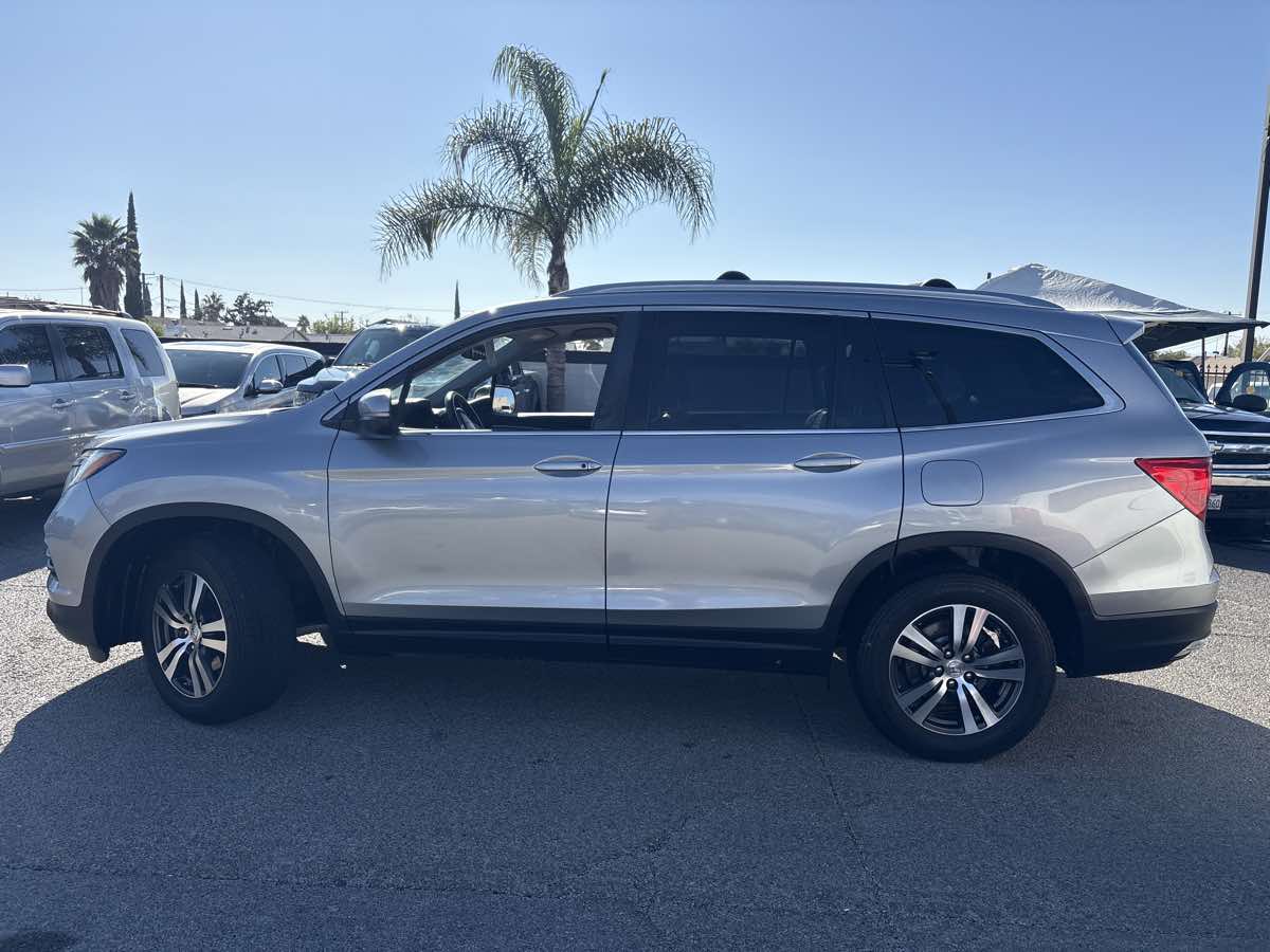 2018 Honda Pilot EX-L photo 2