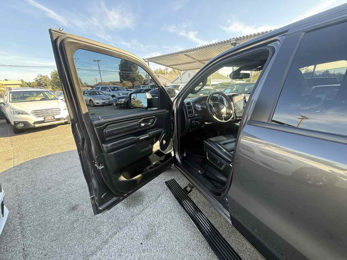 2019 Ram 1500 Limited photo 2