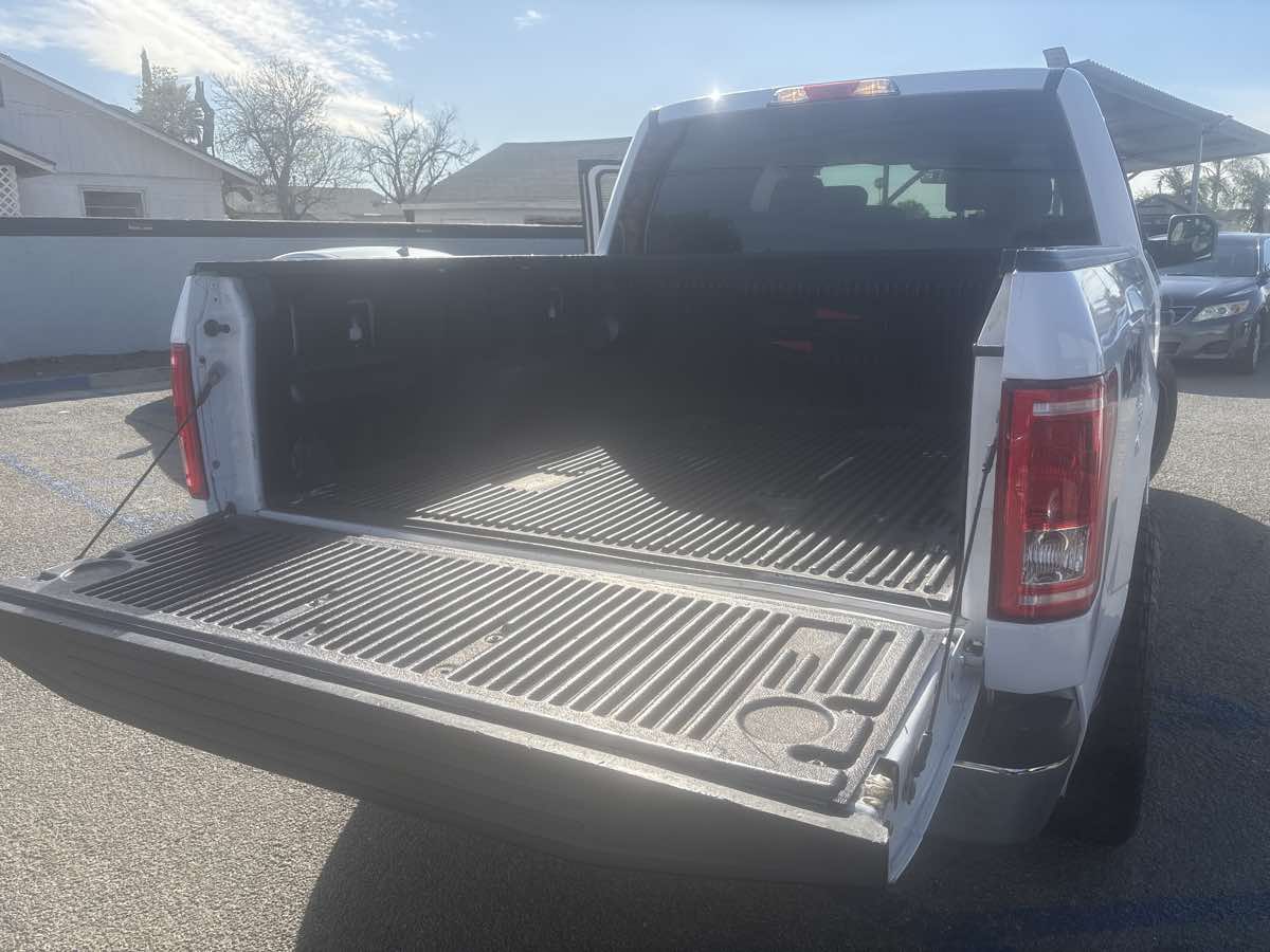 2016 Ford F-150 XLT - Photo 35