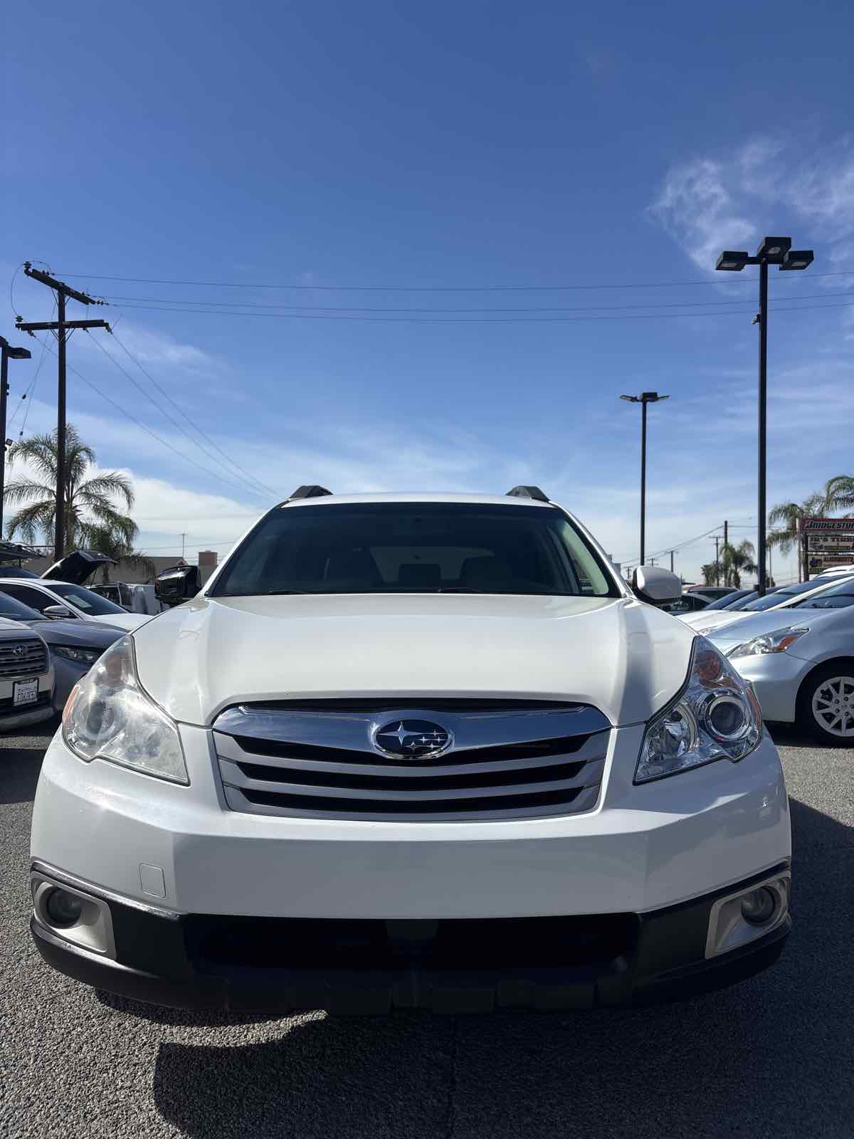 2012 Subaru Outback Premium - Photo 5