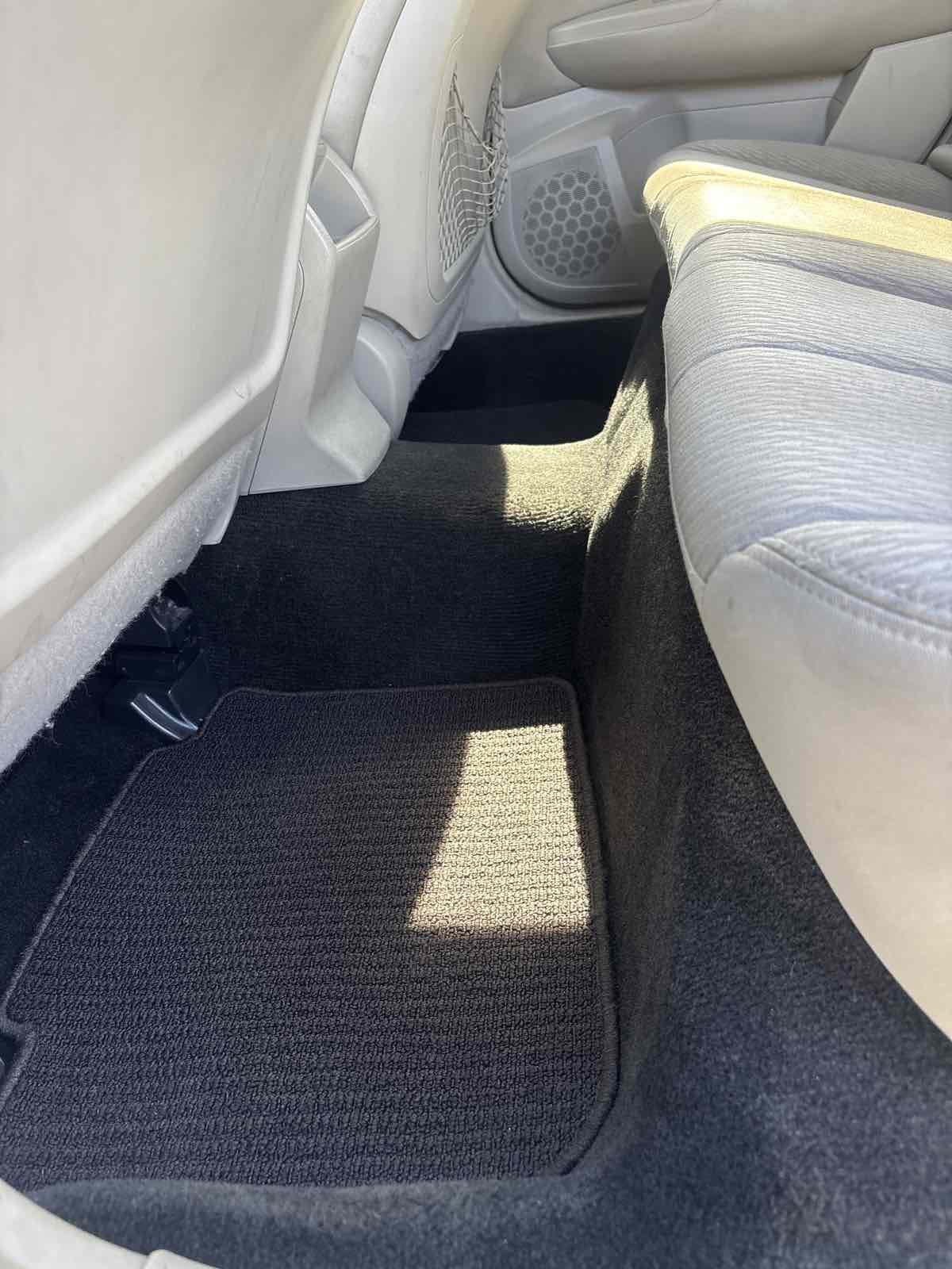 2012 Subaru Outback Premium - Photo 11