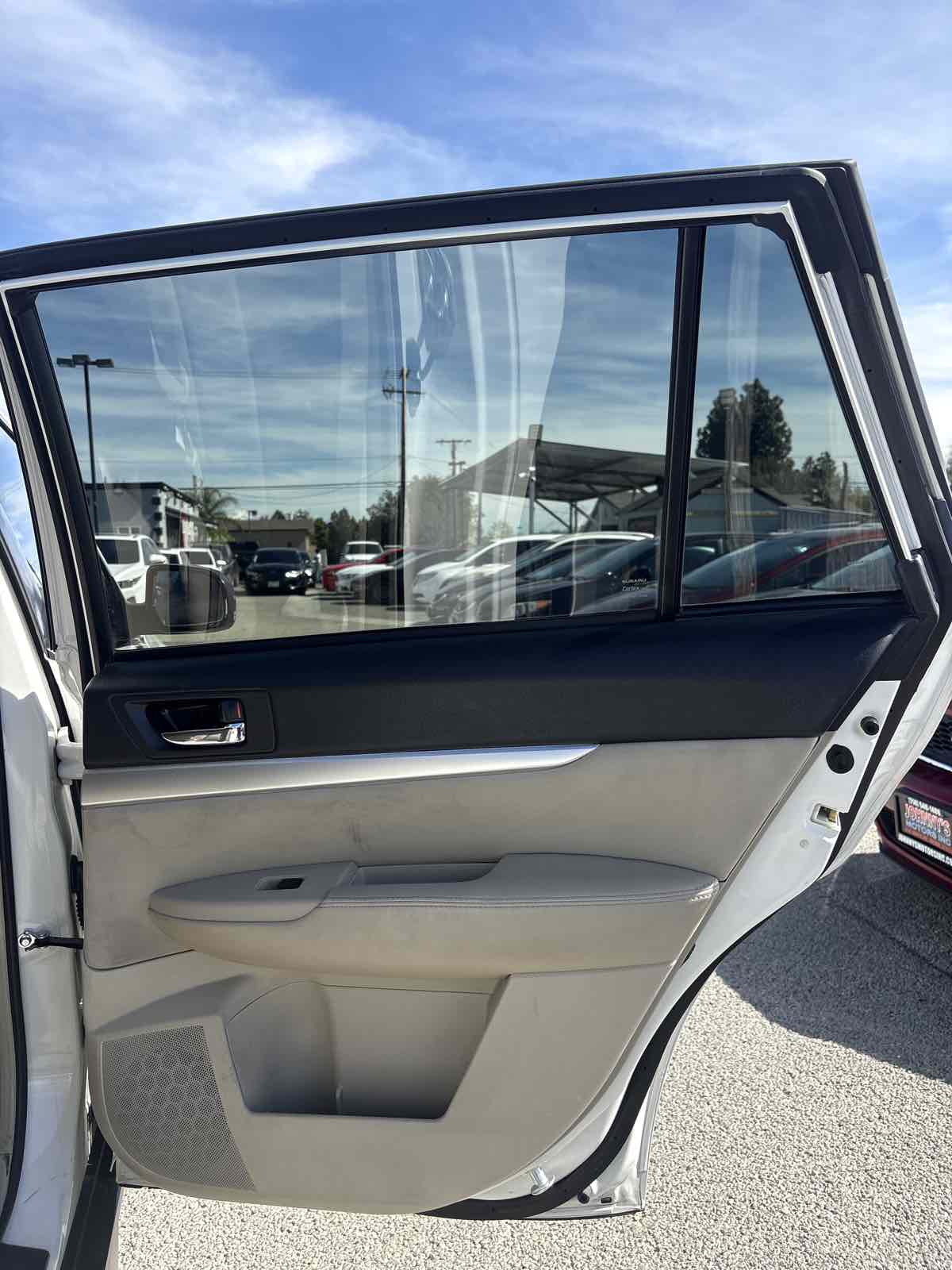 2012 Subaru Outback Premium - Photo 14