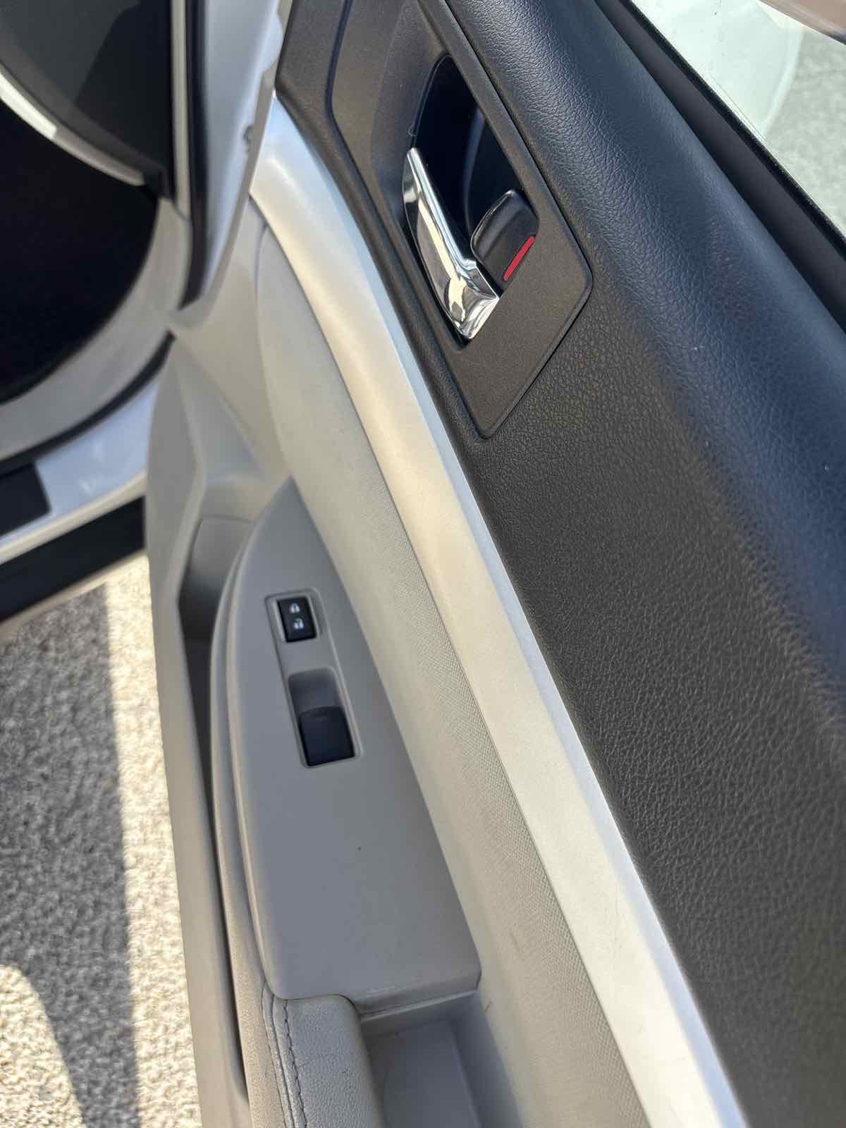 2012 Subaru Outback Premium - Photo 17