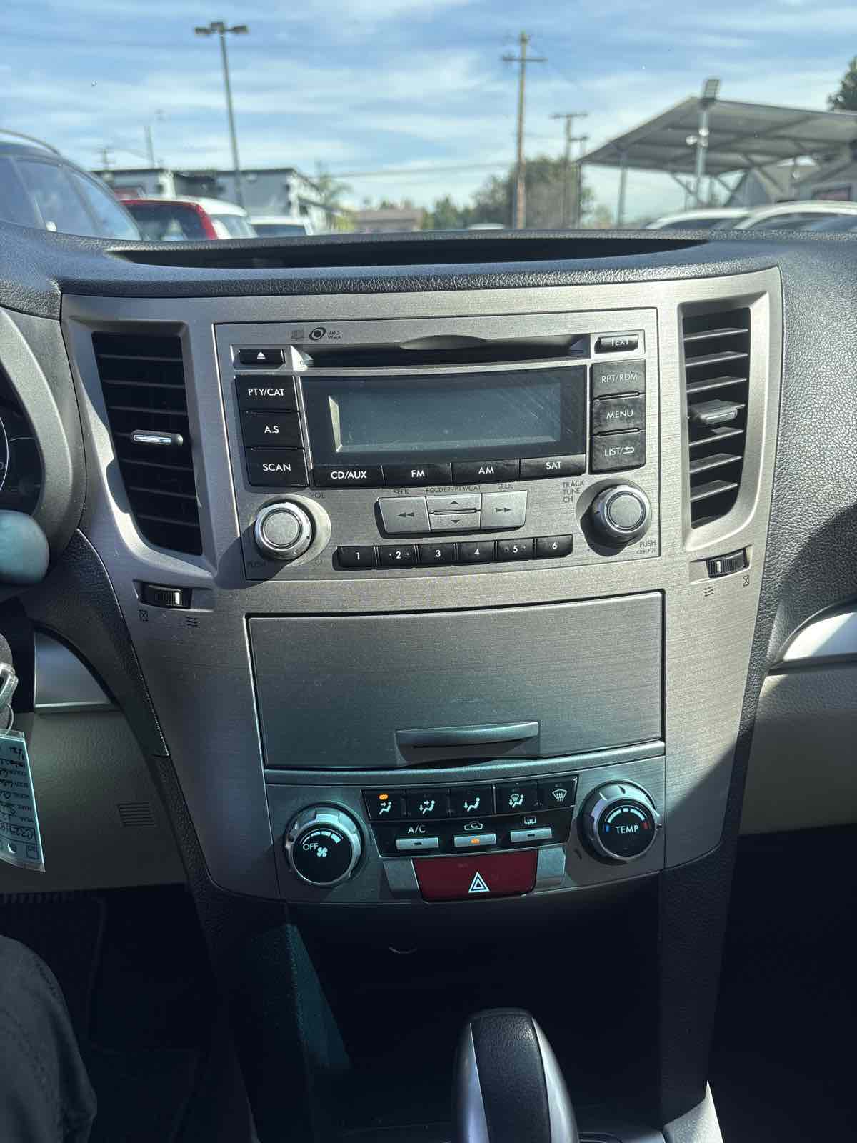 2012 Subaru Outback Premium - Photo 21