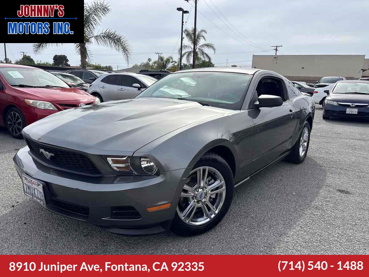 2011 Ford Mustang V6's photo