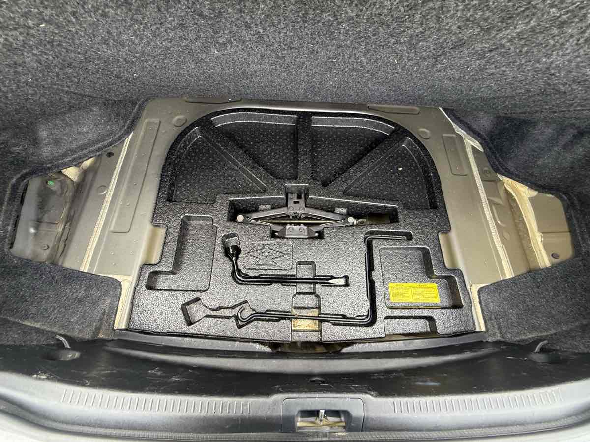 2014 Toyota Camry SE - Photo 23