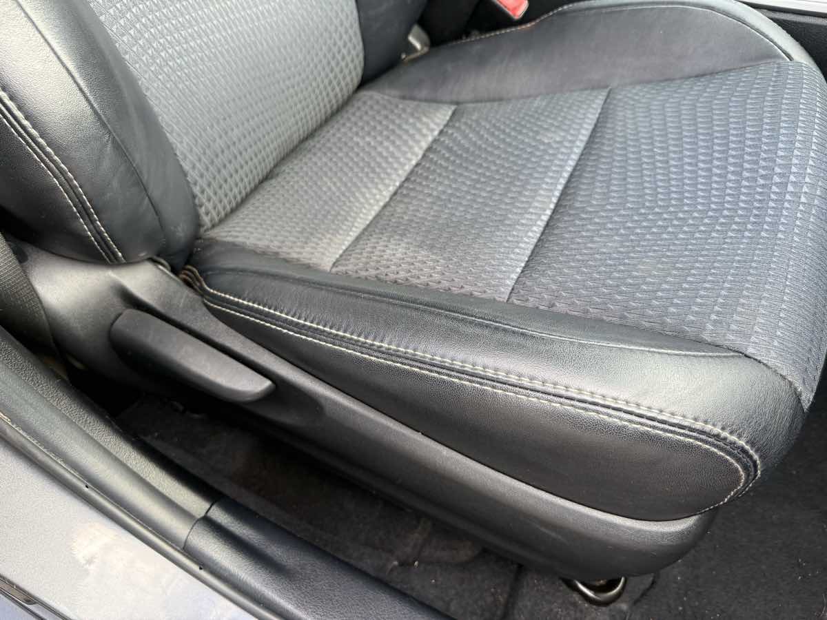 2014 Toyota Camry SE - Photo 40