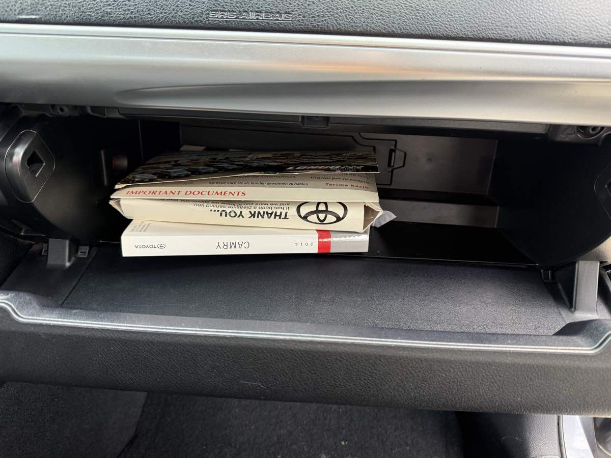 2014 Toyota Camry SE - Photo 42