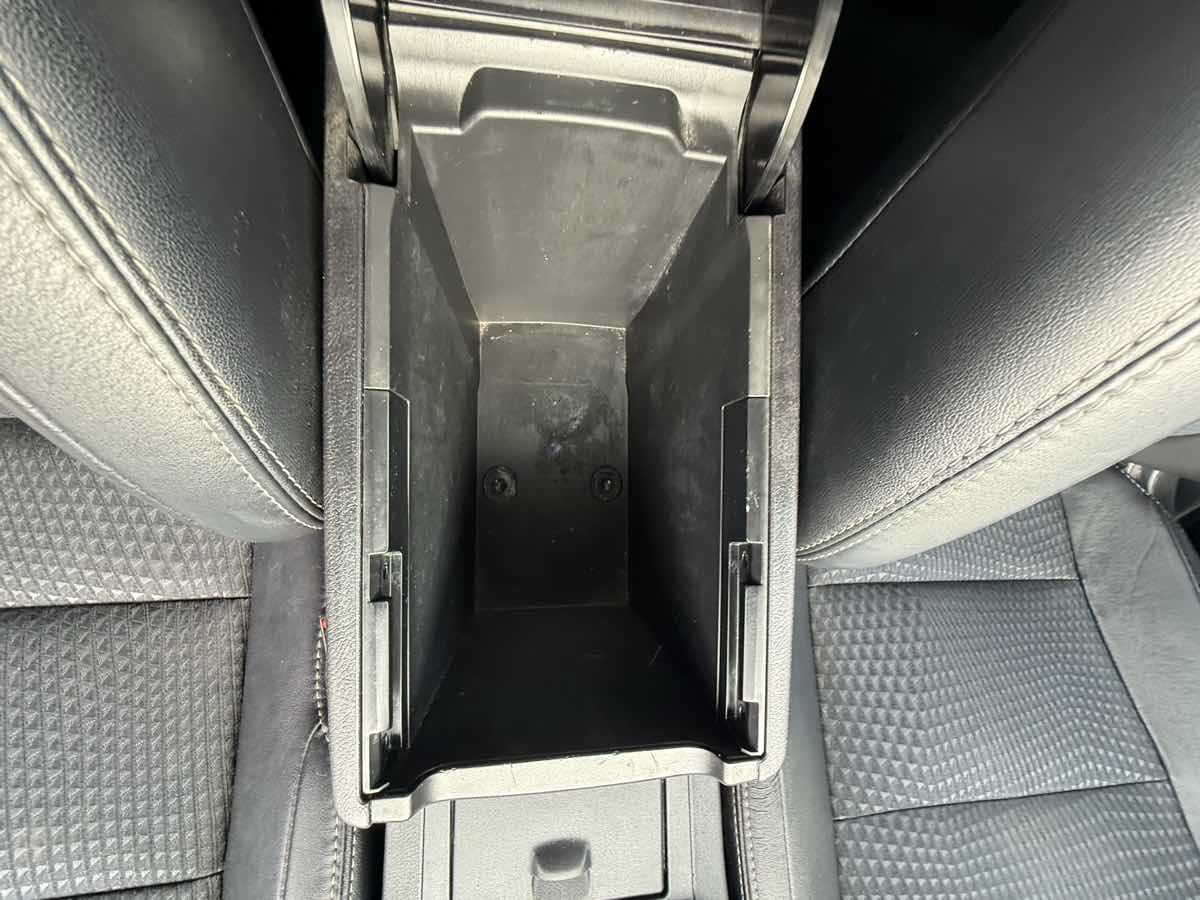 2014 Toyota Camry SE - Photo 45