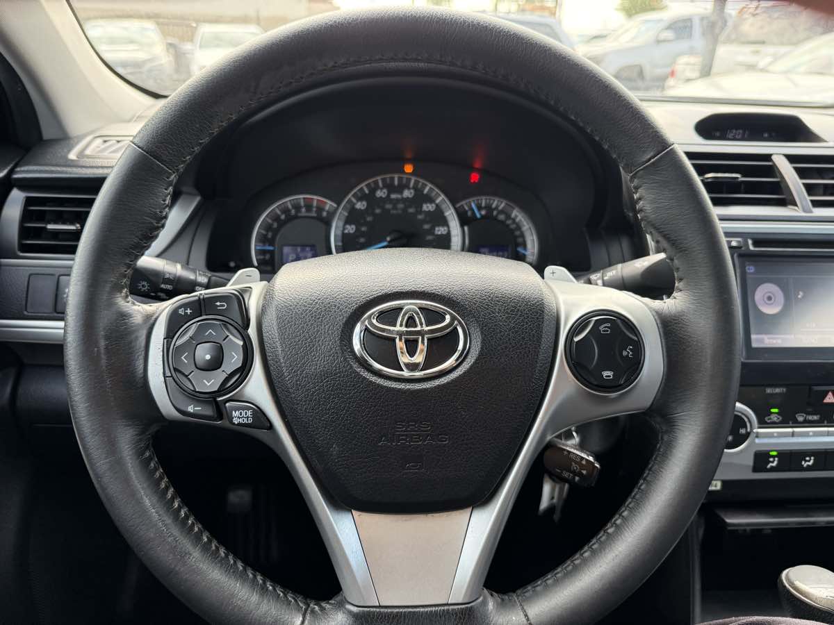 2014 Toyota Camry SE - Photo 57