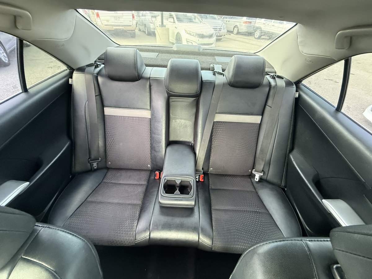 2014 Toyota Camry SE - Photo 70