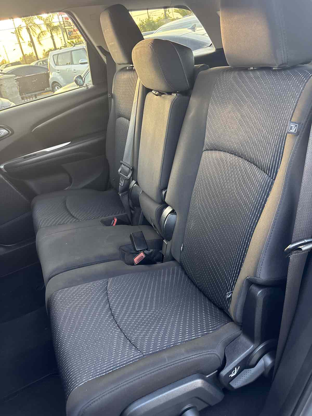 2018 Dodge Journey SE - Photo 9