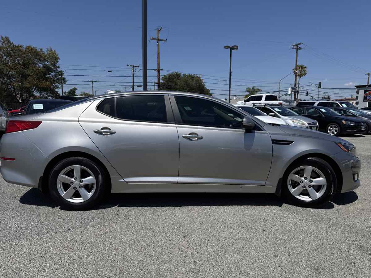 2015 Kia Optima LX - Photo 3